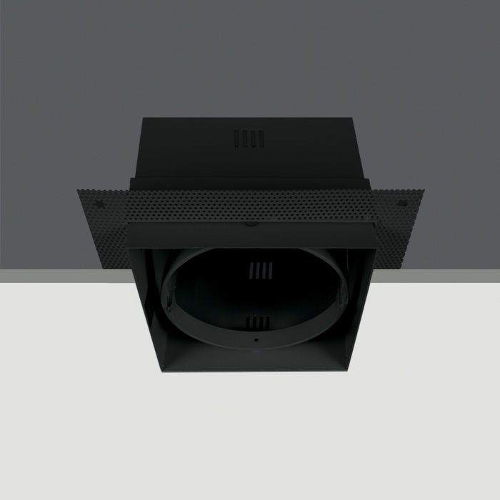 Empotrable orientable de techo 51100TR IP20